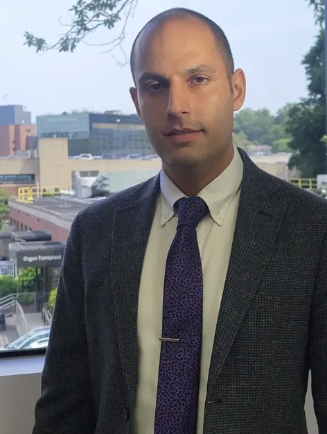 Dr. Daniel Arzanipour